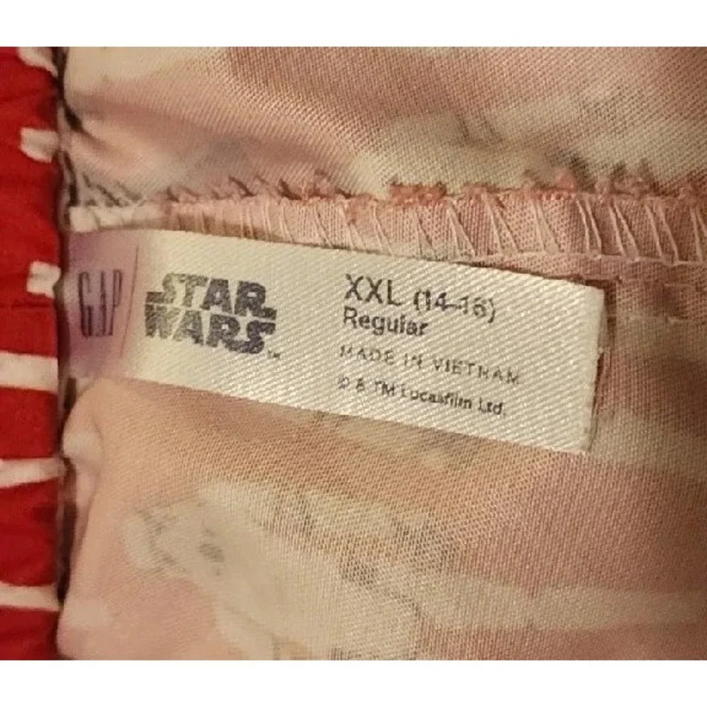 Star Wars Stormtrooper Shorts‎ Novelty Print Red Casual Size 14/16